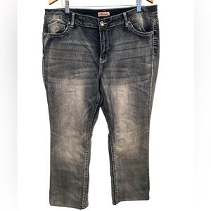 NWOT True Luck Distressed Women's Jeans size 20